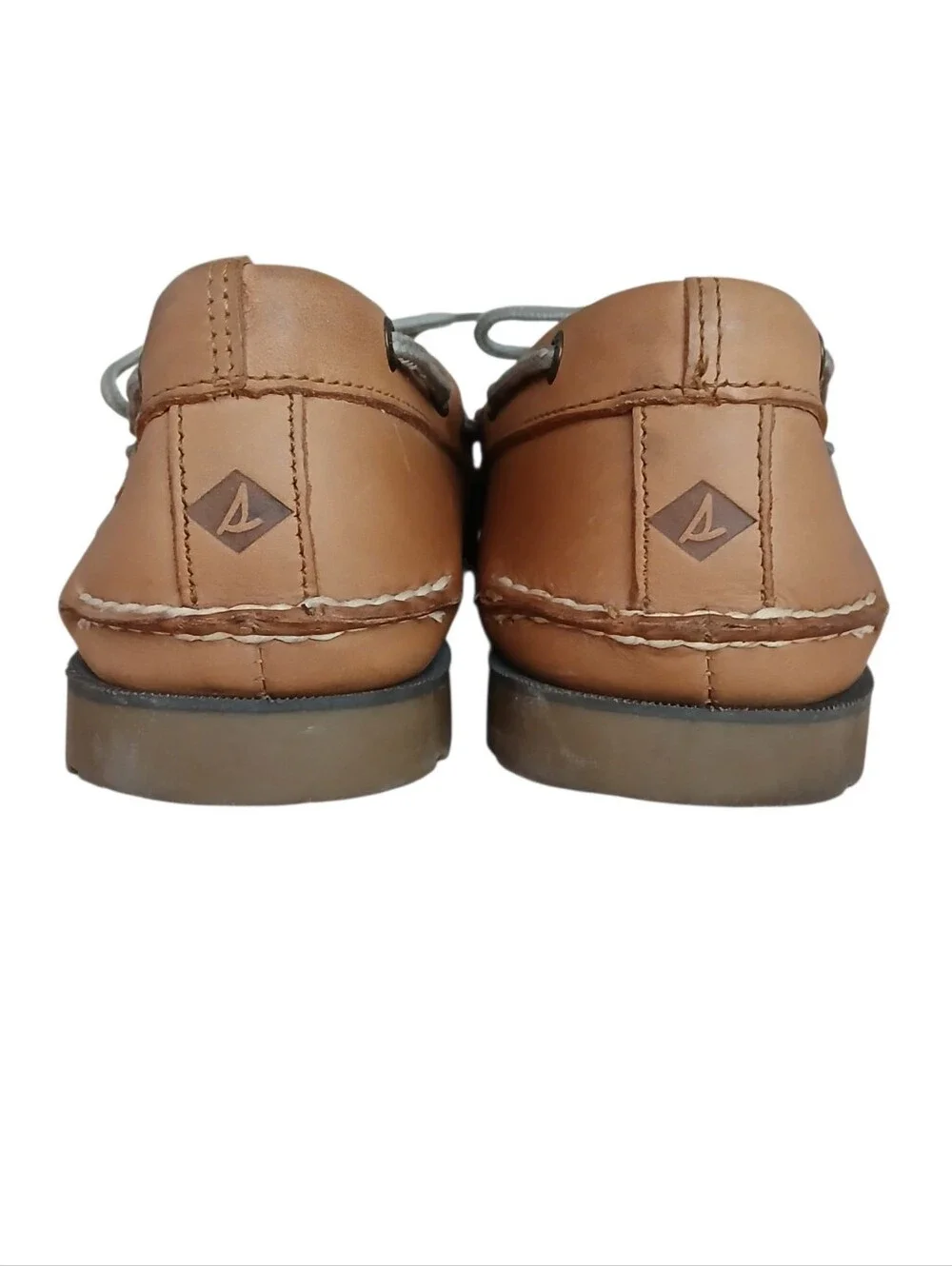 Sperry topsider leeward